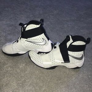 Nike lebron basketball